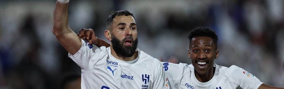 网页版登录入口-戴帽+独造4球！38岁本泽马完美首秀：率队6-0终结3连平，3分领跑